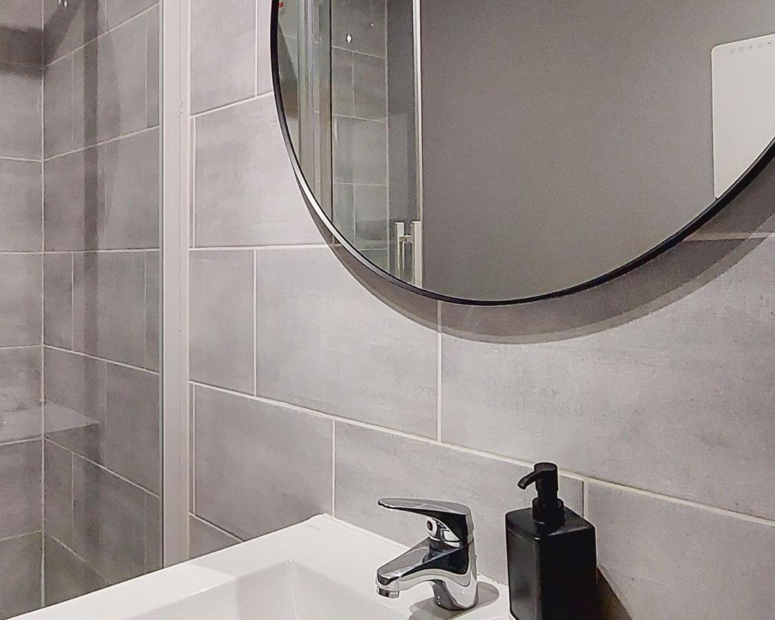Artgrey * Ideal Pro * Roanne Secteur Gare Et Rue Pietonnes Εξωτερικό φωτογραφία